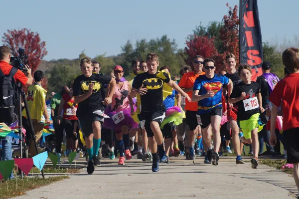 people running in a race